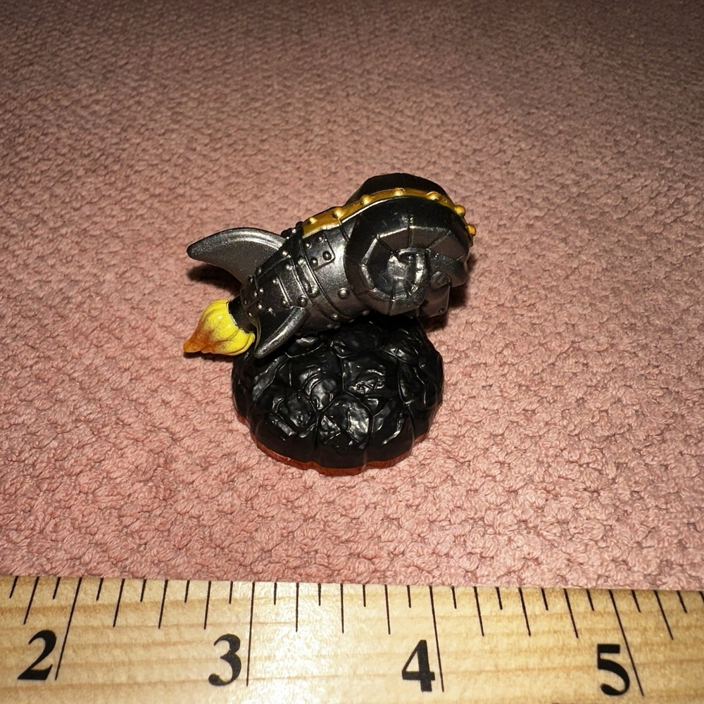Skylanders Trap Team ROCKET RAM Figure Red‎ Base